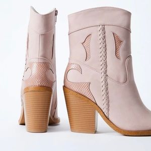 Just Fab Selina Western Bootie in Blush